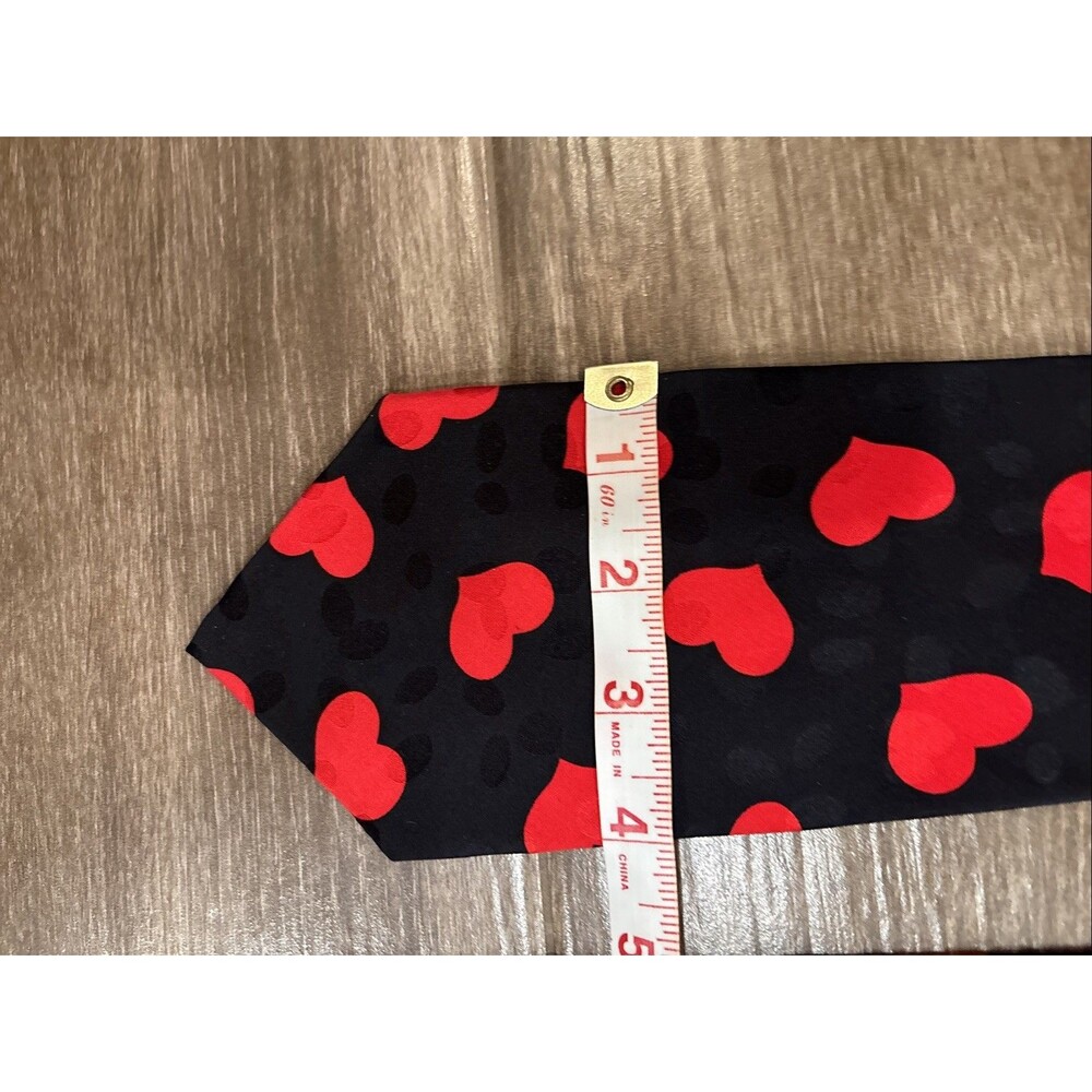 Valentine's Y2K Addiction Bubble Red Heart 100 Silk Men’s Neck Tie‎ 4 in Wide - Picture 8 of 9